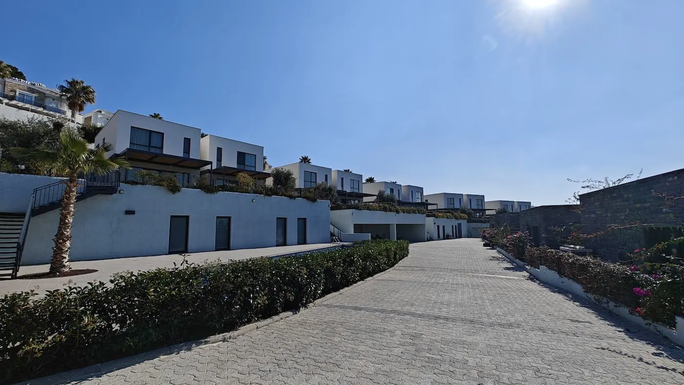 Properties in Gumusluk